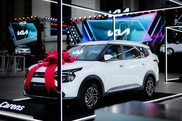 Robes longues fleuries : élégance et tendance 2024